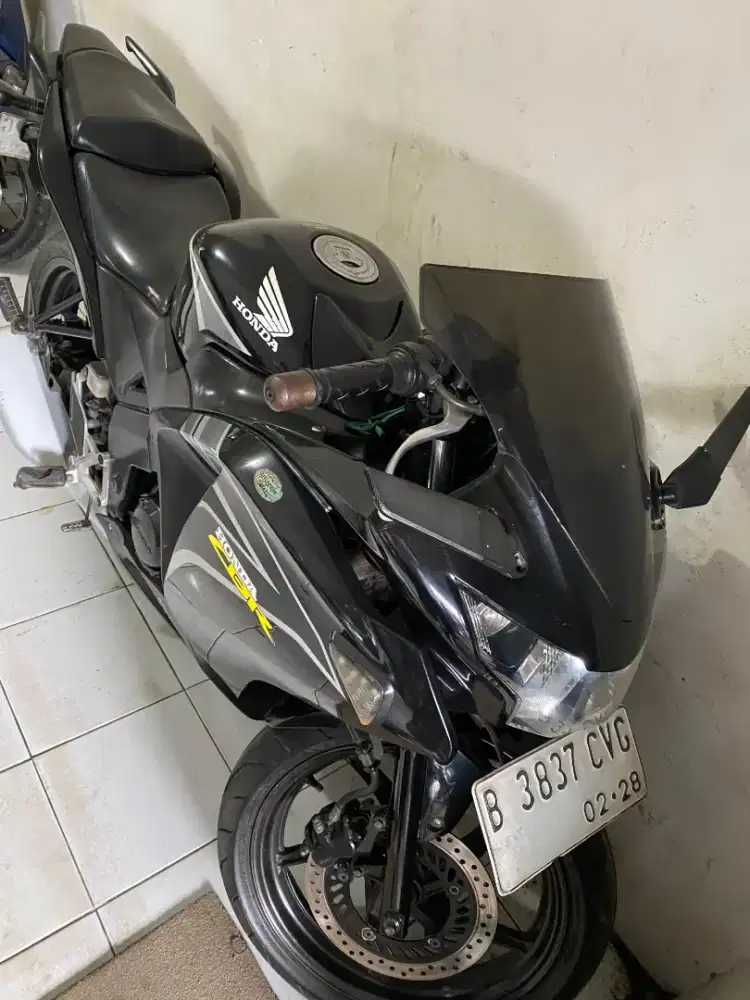 HONDA CBR 150RC