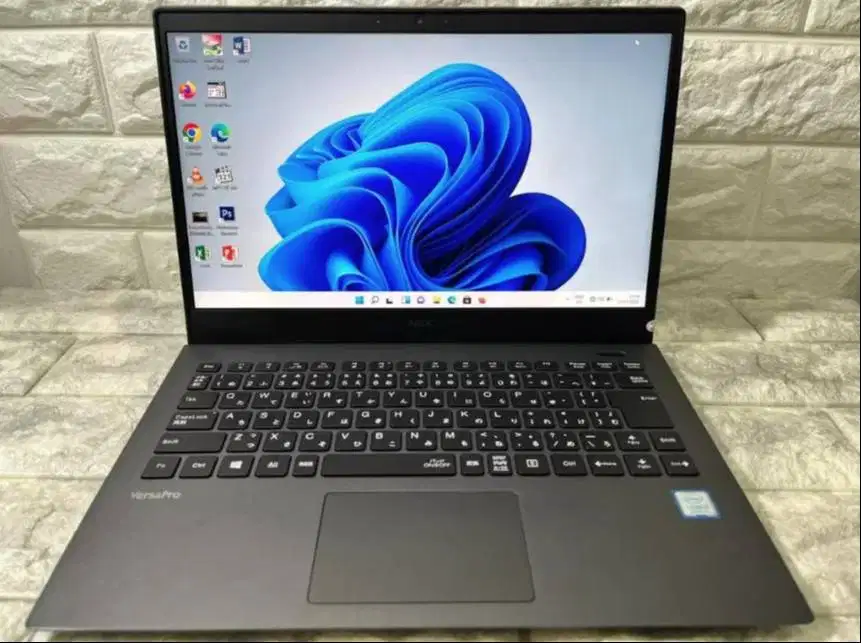 Laptop NEC VKT16 Core i5-8265U Ram 4GB Layar 12inch N-WKJ3