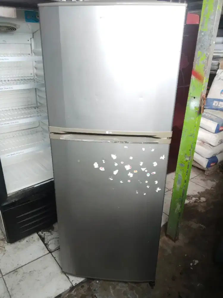 Kulkas 2 pintu lg normal