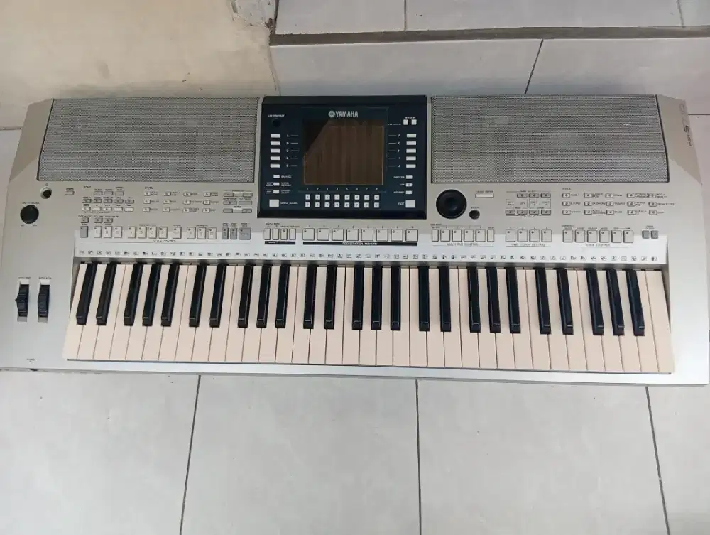 DIJUAL YAMAHA PSRS710SUPER PIANO PSR S710 PSR S 710 MUSIK KEYBOARD ARR