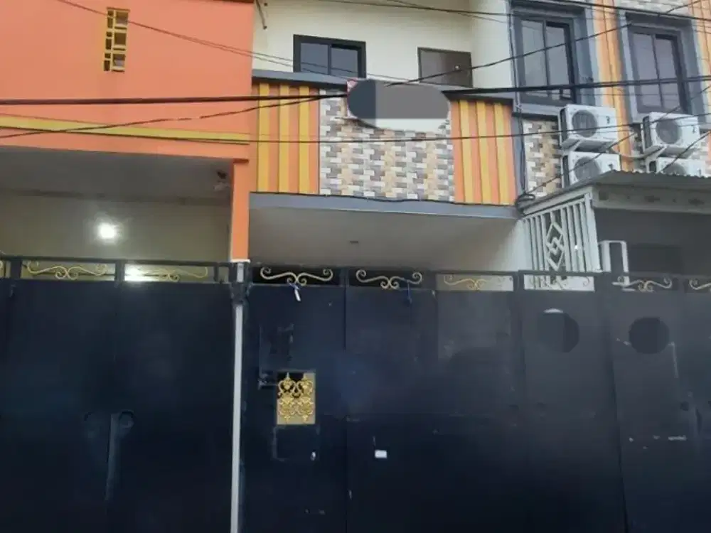 Dijual ruko di lingkungan nyaman dekat pintu tol JORR Cengkareng