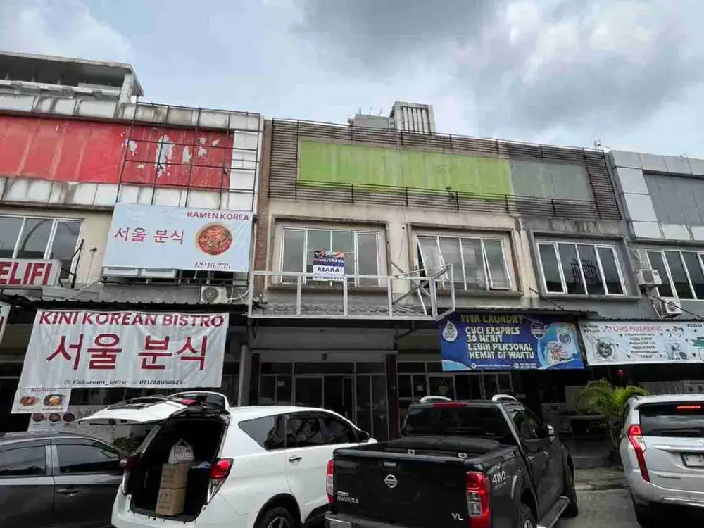 Disewakan ruko 3 lantai Pasar Bersih Sentul City