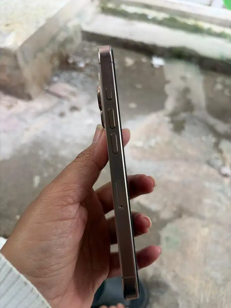 Iphone 16 Pro 128Gb Ibox Garansi On Agustus 2026