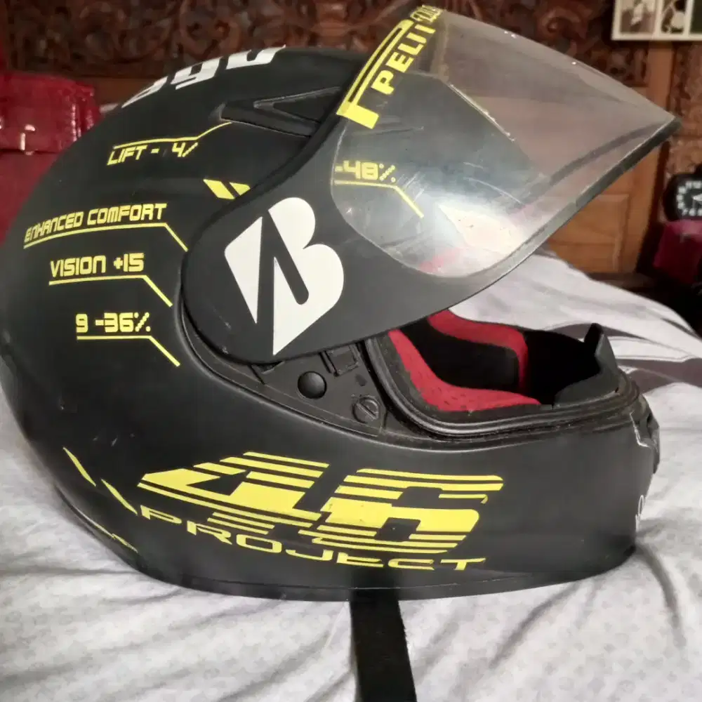Dijual cepat helm full face modif