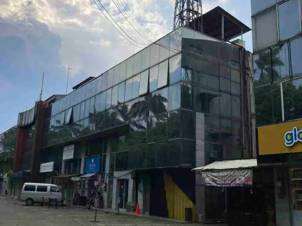 Jual Cepat Ruko 3 Lantai Hook Eksklusif dan Strategis di Bona Indah Plaza