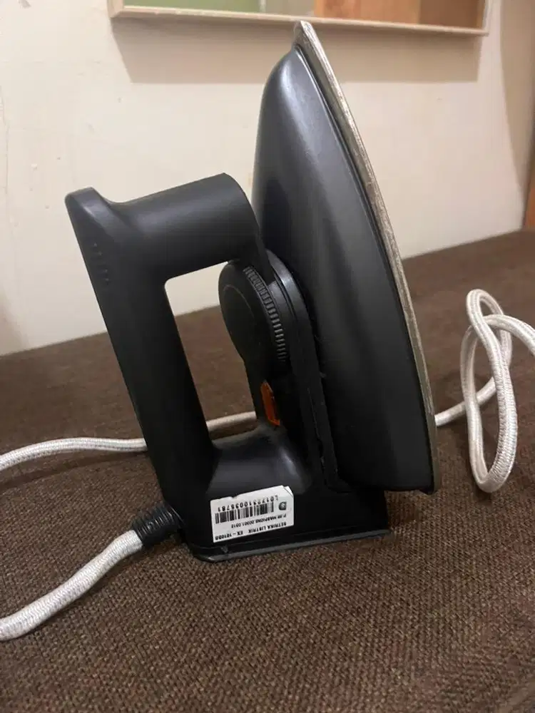 Setrika mini Maspion