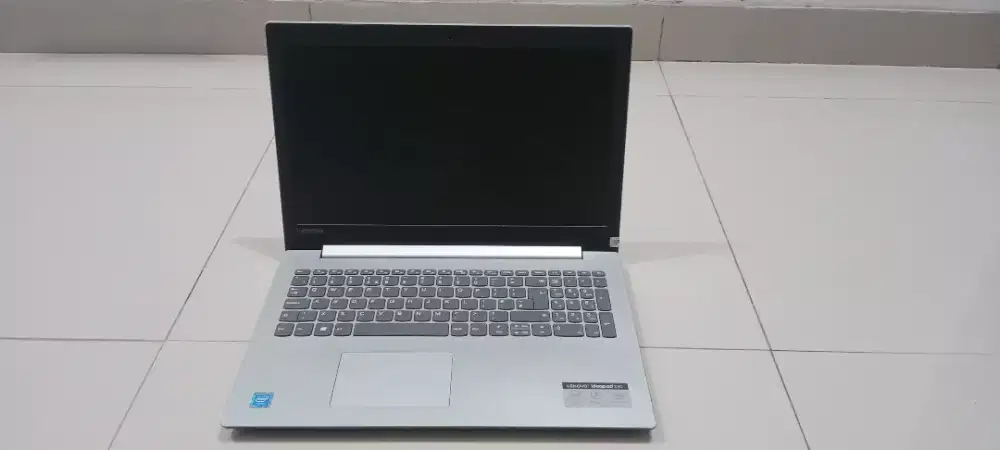 Laptop Lenovo Ideapad 330 mulus