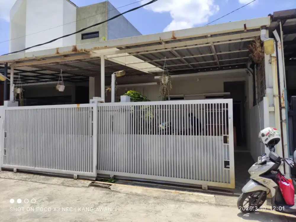 JUAL Rumah SIAP HUNI Semi Furnish, area Margahayu Raya kota Bandung