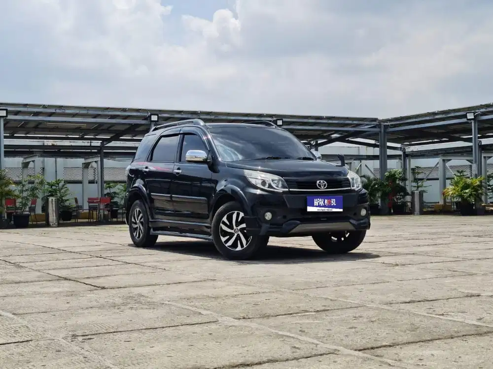 Toyota Rush 1.5 S TRD ULTIMO AT 2017 Hitam KM 78RB