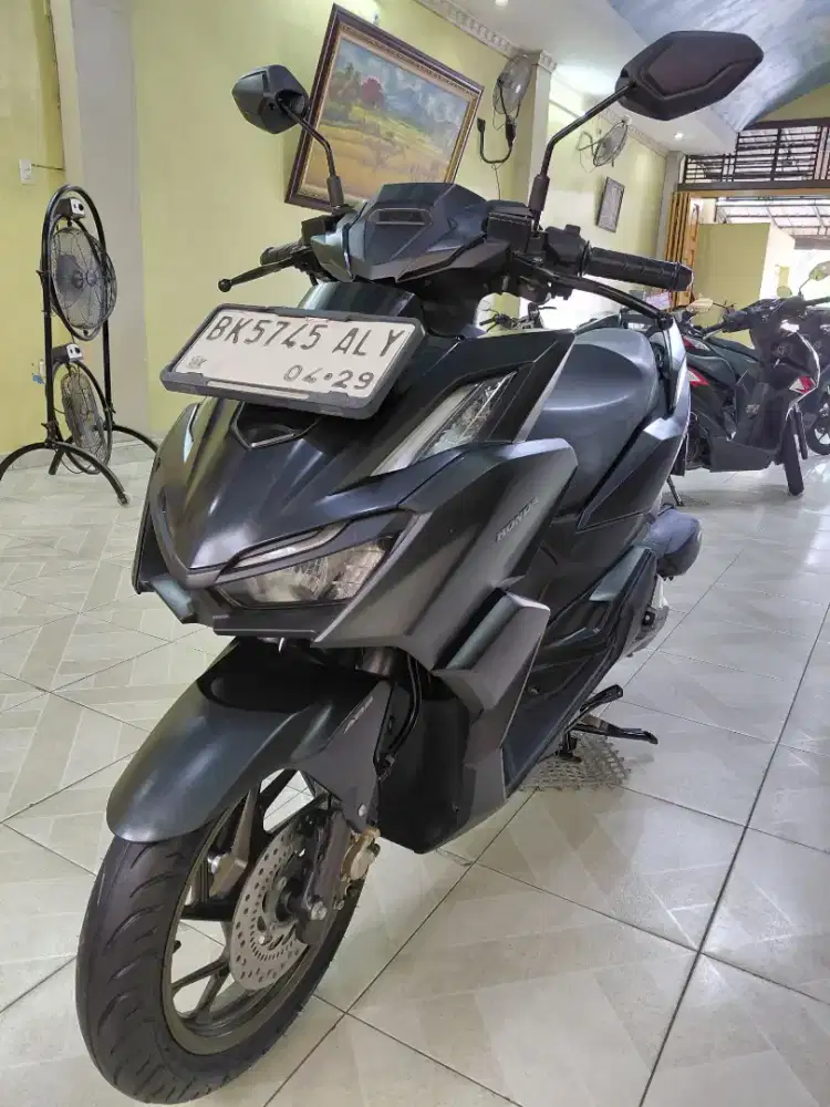 New Vario 160 ABS 2024 Cantik Spti Baru¤Odomtr 8.000 KM-plaza motor