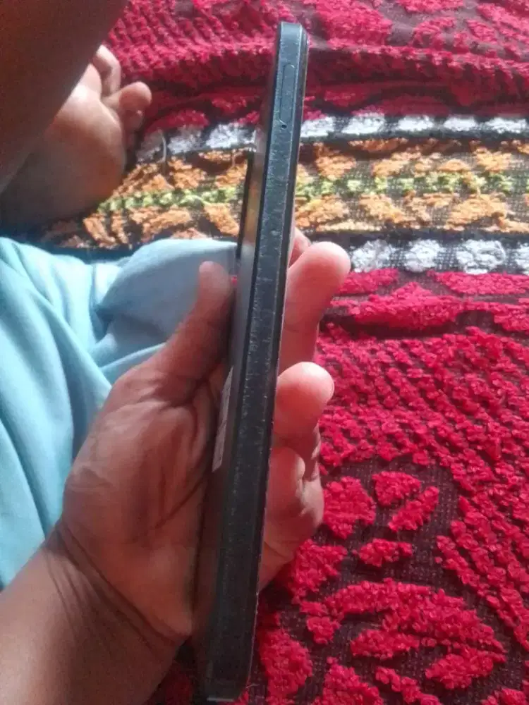 Oppo a18 warna hitam