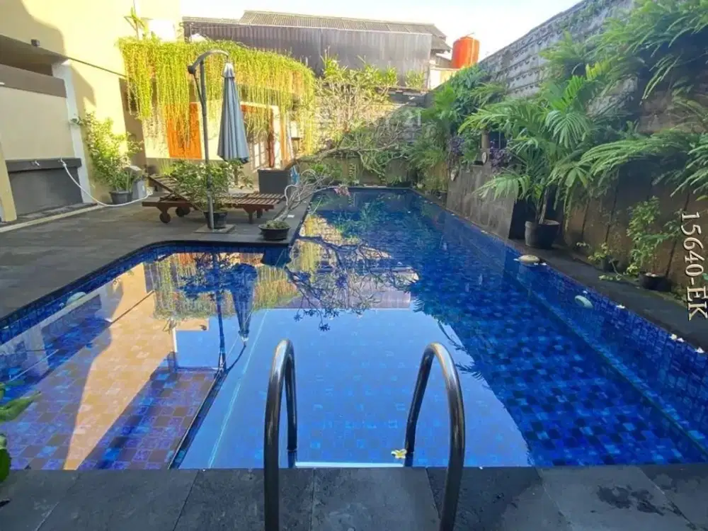 Dijual Rumah Hommy ada swimming pool di Bintaro Sektor 3