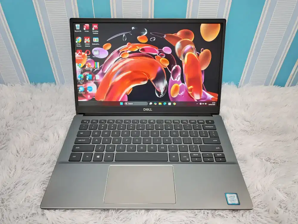 Dell Latitude 3301 Intel Core i7-8565U 1.80GHz RAM 8 GB | SSD 512 GB