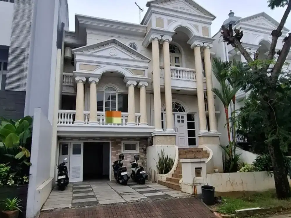 Disewa Rumah Cluster PIK Mediterania uk 250m2 Semi Furnished , Ac , Rapi baru direnov Jakut