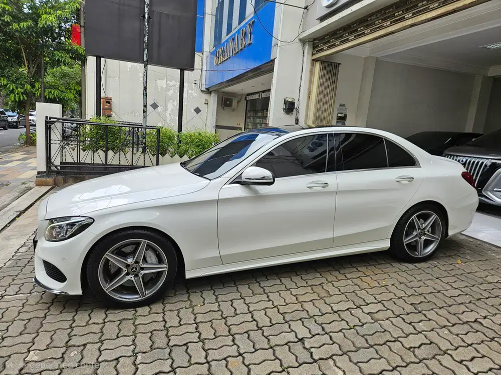 Mercedes Benz C300 2018 Antik Istimewa