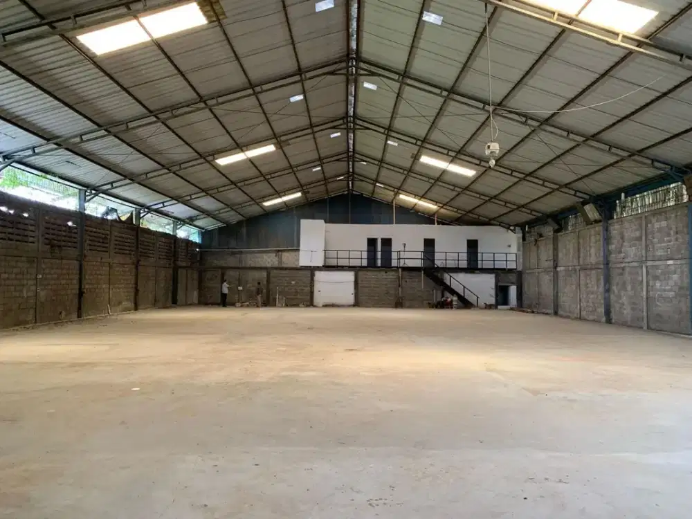 Dijual Gudang Hitung Tanah di tangerang dalam kota jalan yos sudarso - jurumudi Tangerang