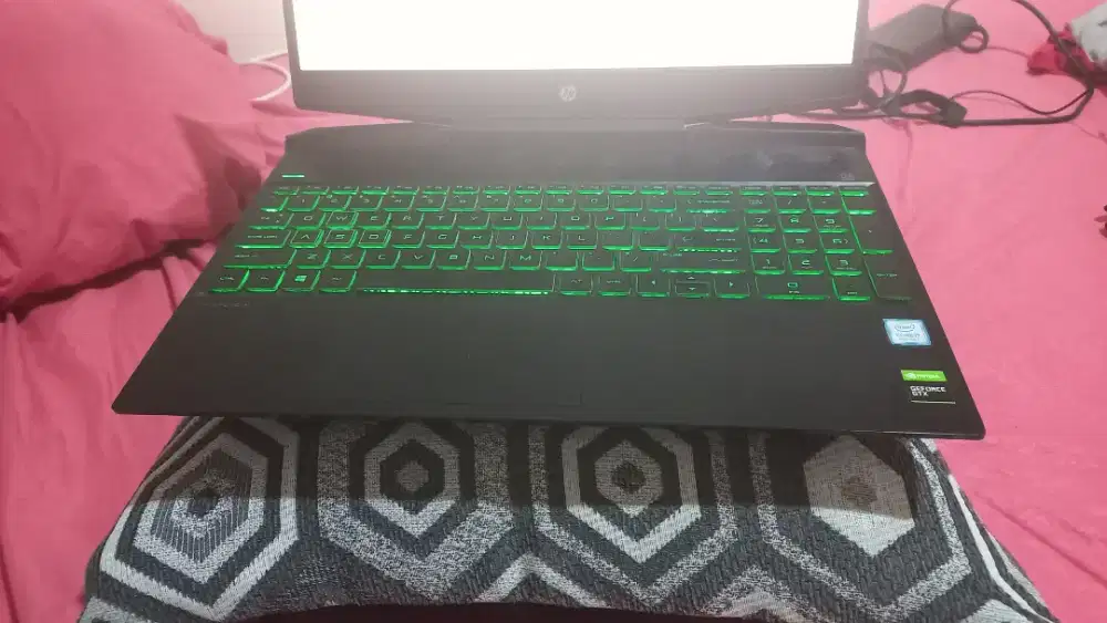 LAPTOP HP GAMING PAVILION 15 CORE I7 9750H Gen 9Th ,RAM 8/1TB