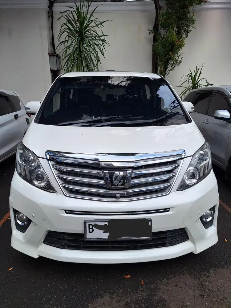 Toyota Alphard 2012 Bensin