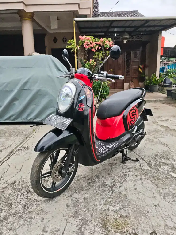 •Sale Scoopy sporty 2014 Lengkap Cakep Murah