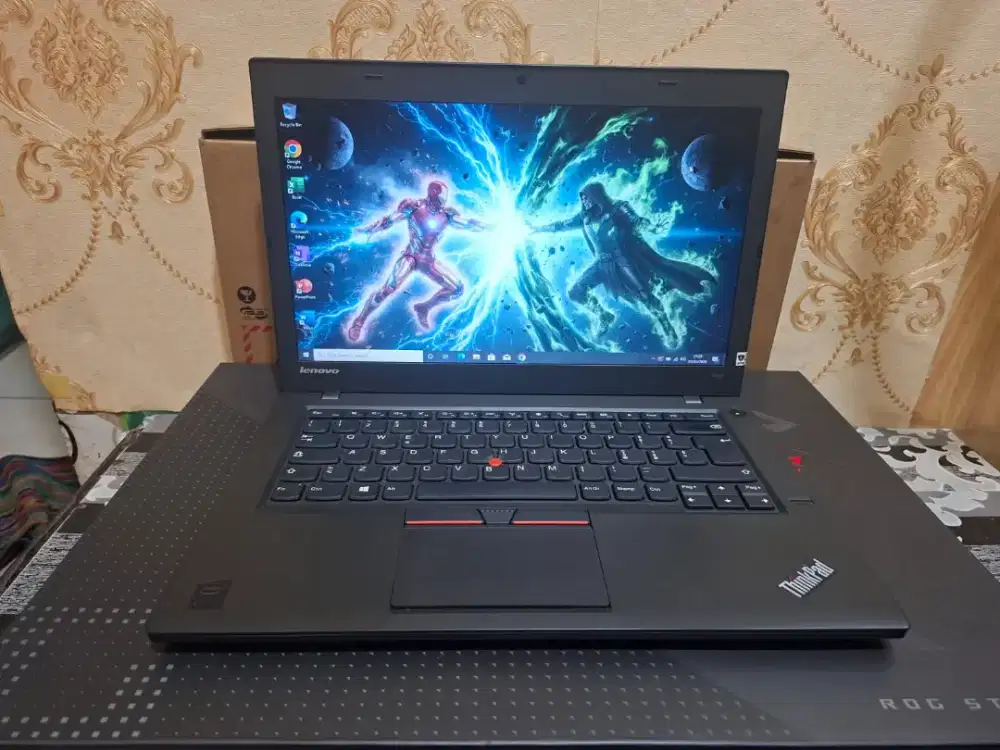 Laptop Lenovo Thinkpad T450 -CORE I5 GEN5 -SSD 256GB -8GB -Desaigner