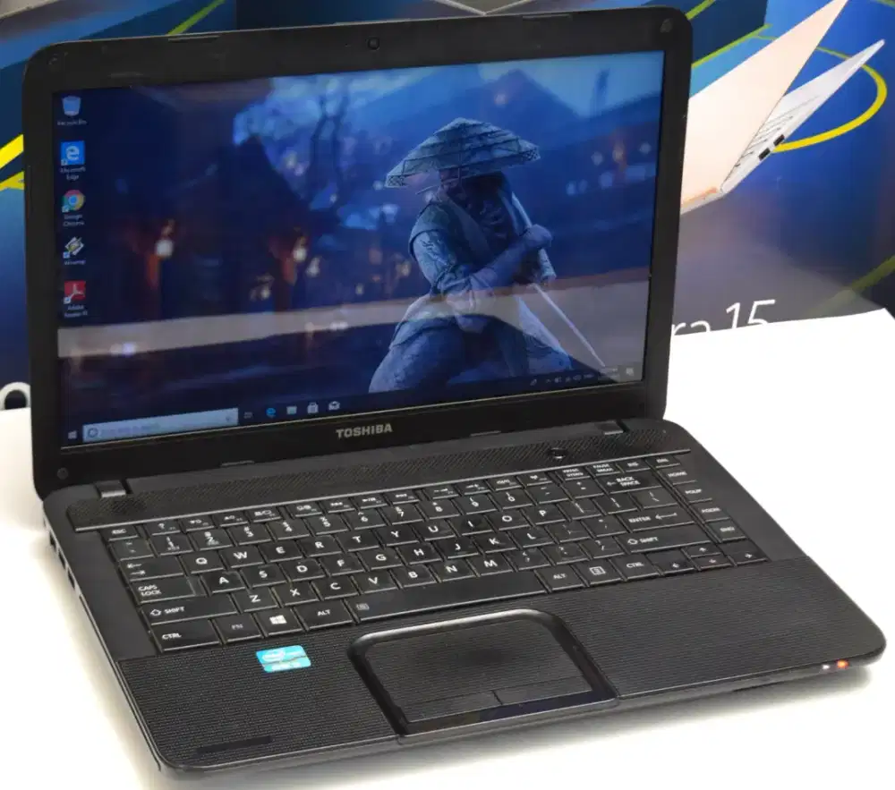 CORE i3 Laptop 14 inch TOSHIBA Satellite C800 NORMAL BodiSlim