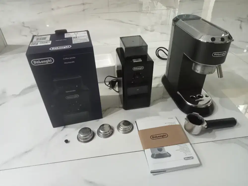 DeLonghi mesin coffe