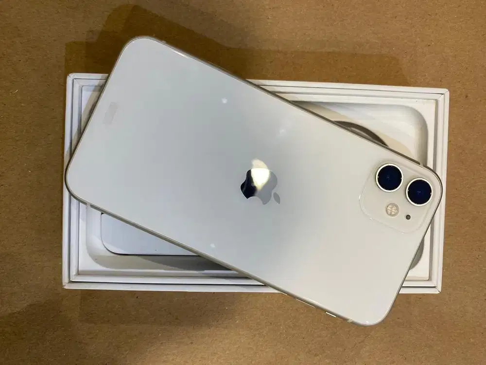 Iphone 11 64gb ibox terima cash dan kredit