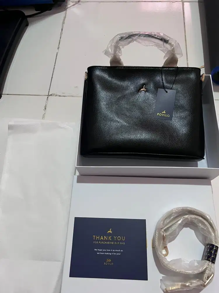 Povilo Nona Sling Bag Black