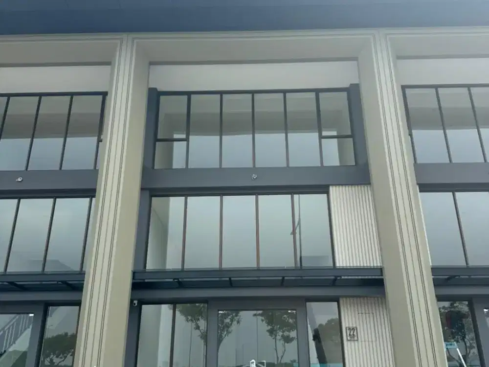 STUDIO LOFT BESAR LEBAR 6 DEPAN SEKOLAH MULTIMEDIA NUSANTARA