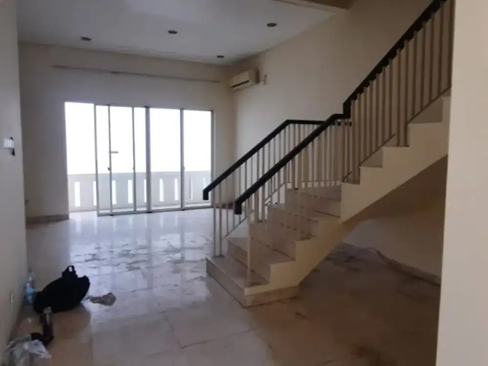 Rumah Siap Huni Lokasi Premium Cluster Crown Golf PIK Jakarta Utara