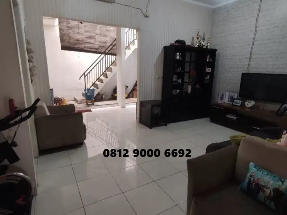 Jual Rumah 1 setengah Lantai Serpong Park Tangerang dekat BSD Plaza