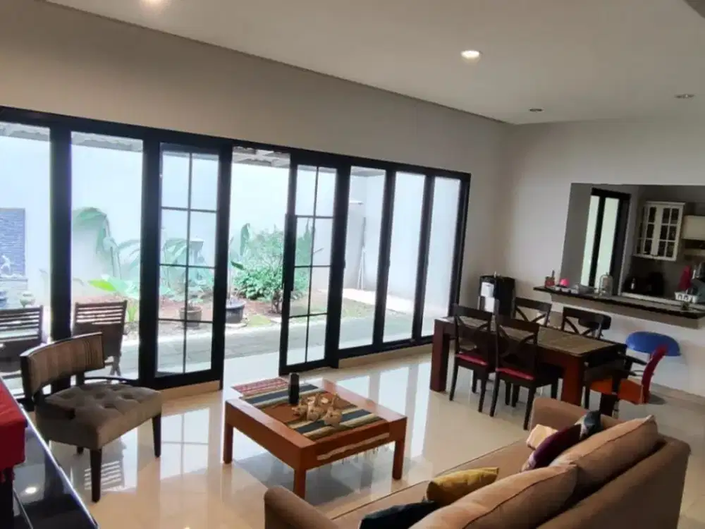 Disewakan Rumah Sutera Onyx Furnished Depan Taman di Alam Sutera