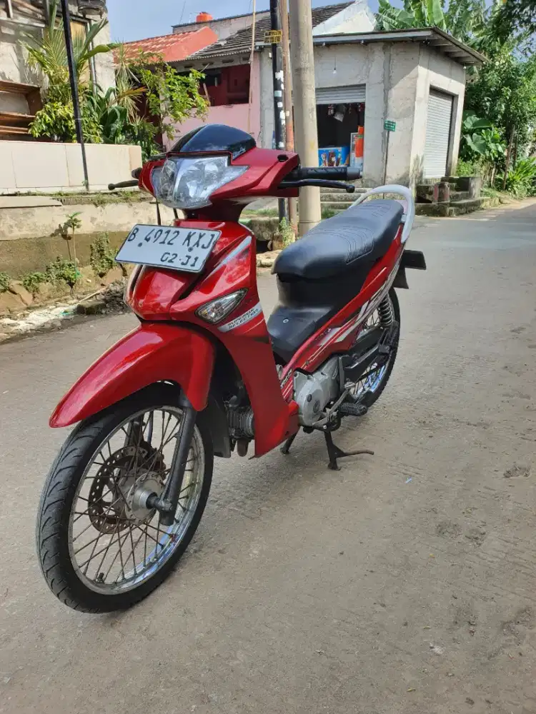 Supra x 125 tahun 2005