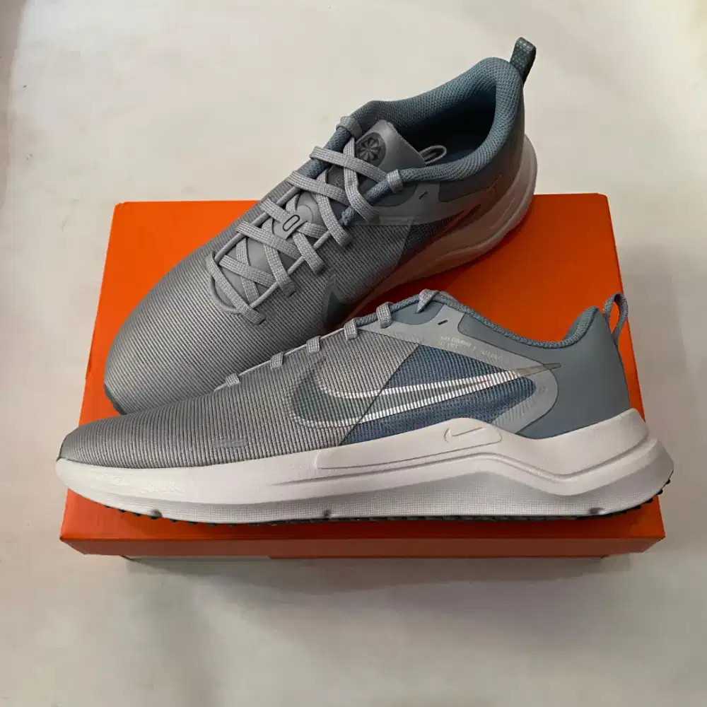 Original Sepatu Nike Downshifter 12 Some Grey Running Pria