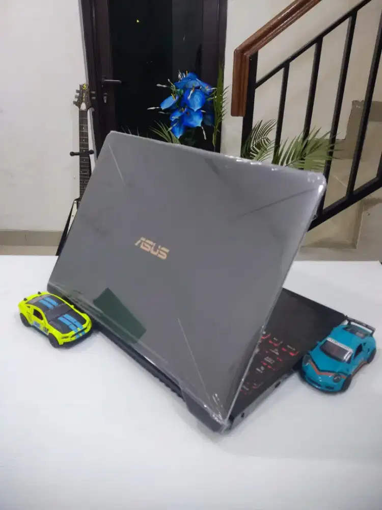 Laptop ASUS TUF FX505DD-317 RAM 16GB/SSD 512Gb Dual Vga NVIDIA GTX