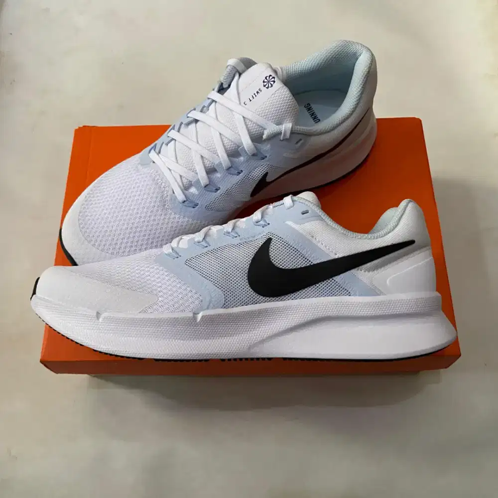 Original Sepatu Nike Run Swift 3 Running Pria