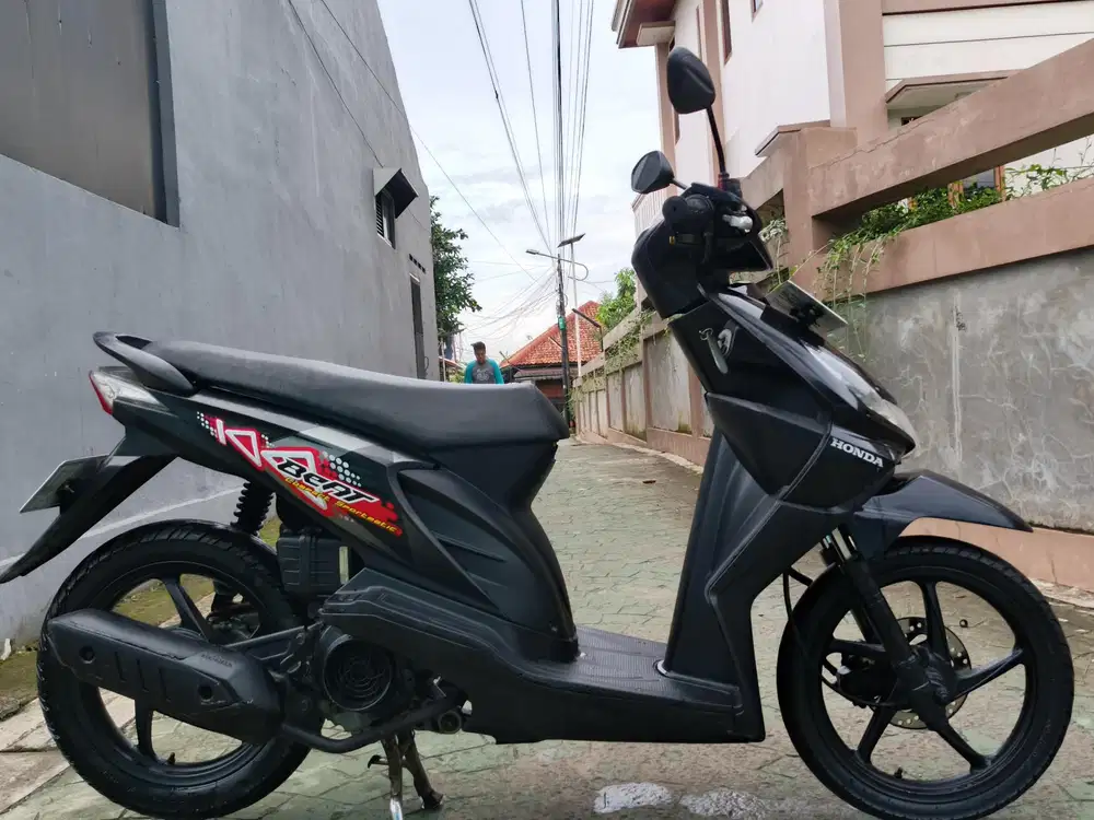 Honda beat karbu 2011 stater tokcer halus mulus terawat