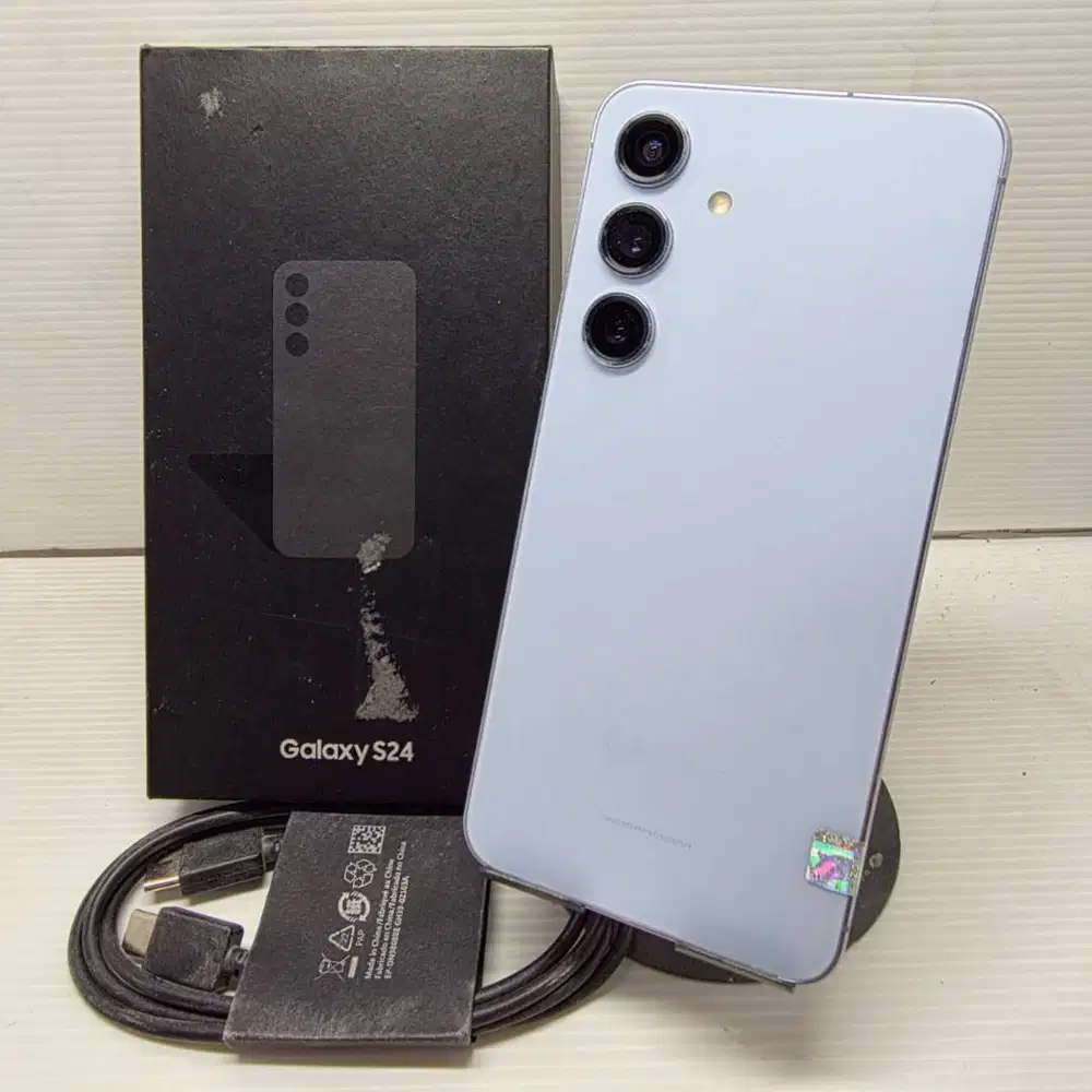 LIKE NEW SAMSUNG GALAXY S24 5G 8/256 ICE BLUE FULLSET  EX SEIN  PERFEC