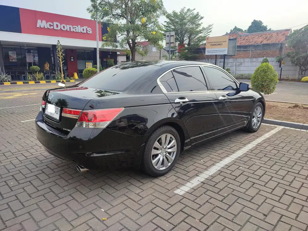 Honda Accord 2012 Bensin