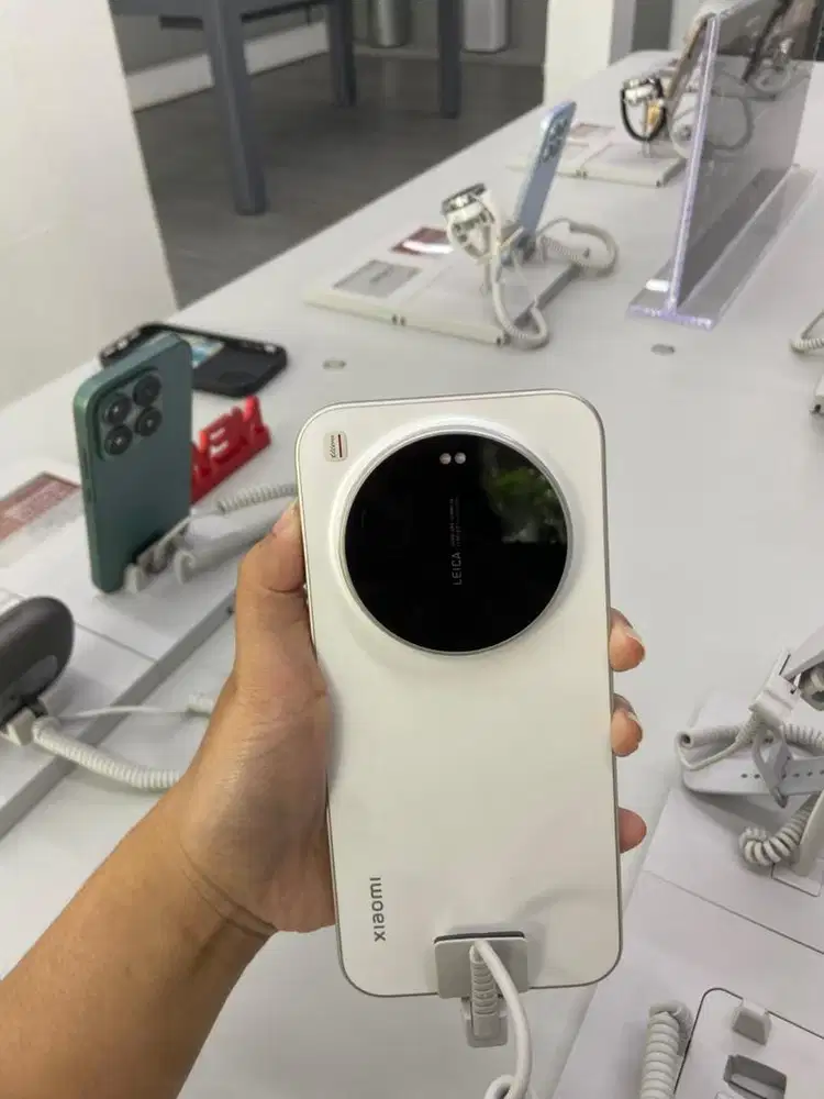 xiaomi 17 ultras neww free leica photography kit