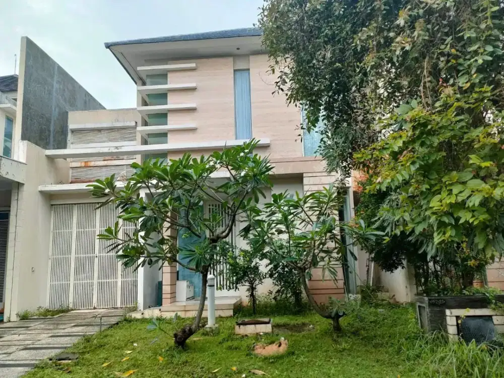 Dijual Rumah Murah di Pakuwon Indah, Dekat G-Walk & Univ, Ciputra Sby