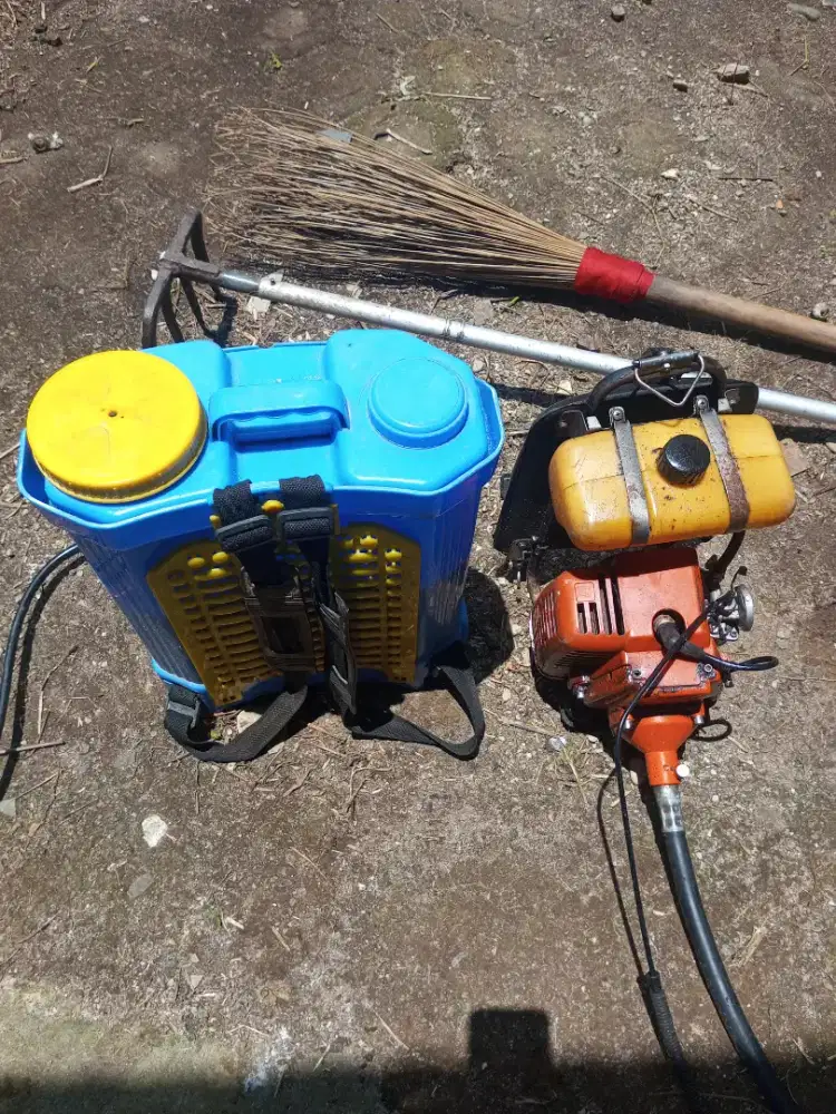 Jasa potong rumput & kayu bersihin halaman