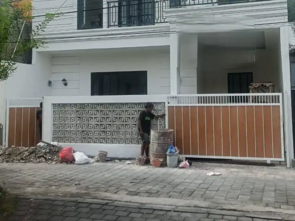 Di jual rumah baru lantai 2 Minimalis modern dan siap huni