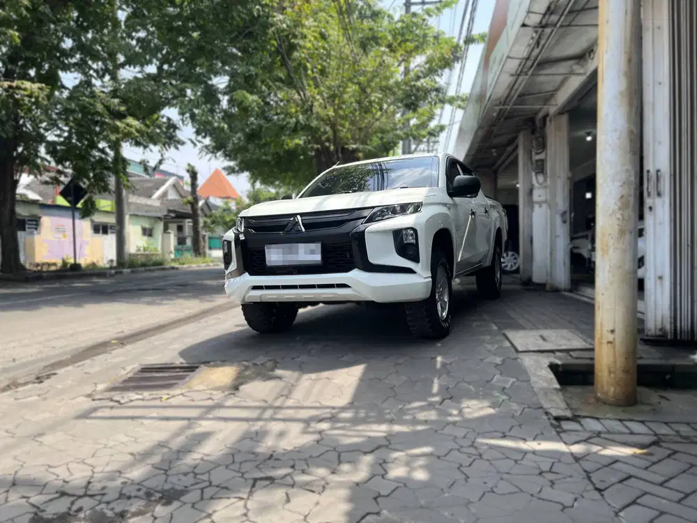 Mitsubishi Triton Double Cabin 2.5 HDX Diesel MT Manual 2022