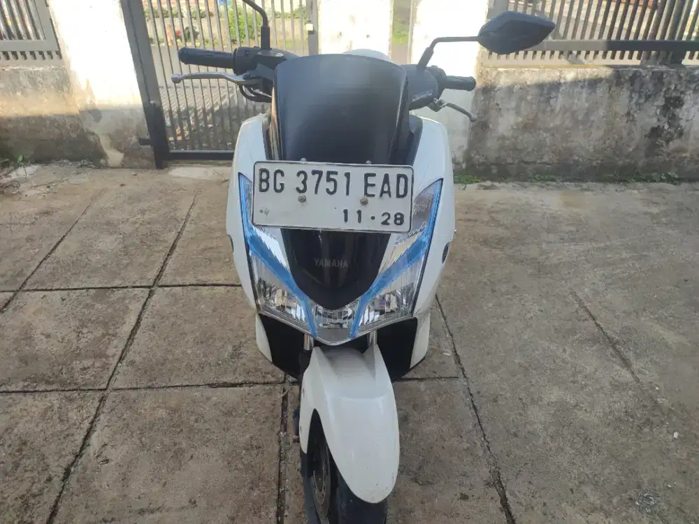 Motor Yamaha Lexi S 125c