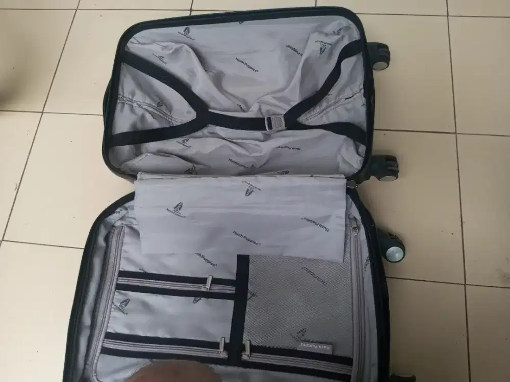 Tas koper beroda merek hus puppies