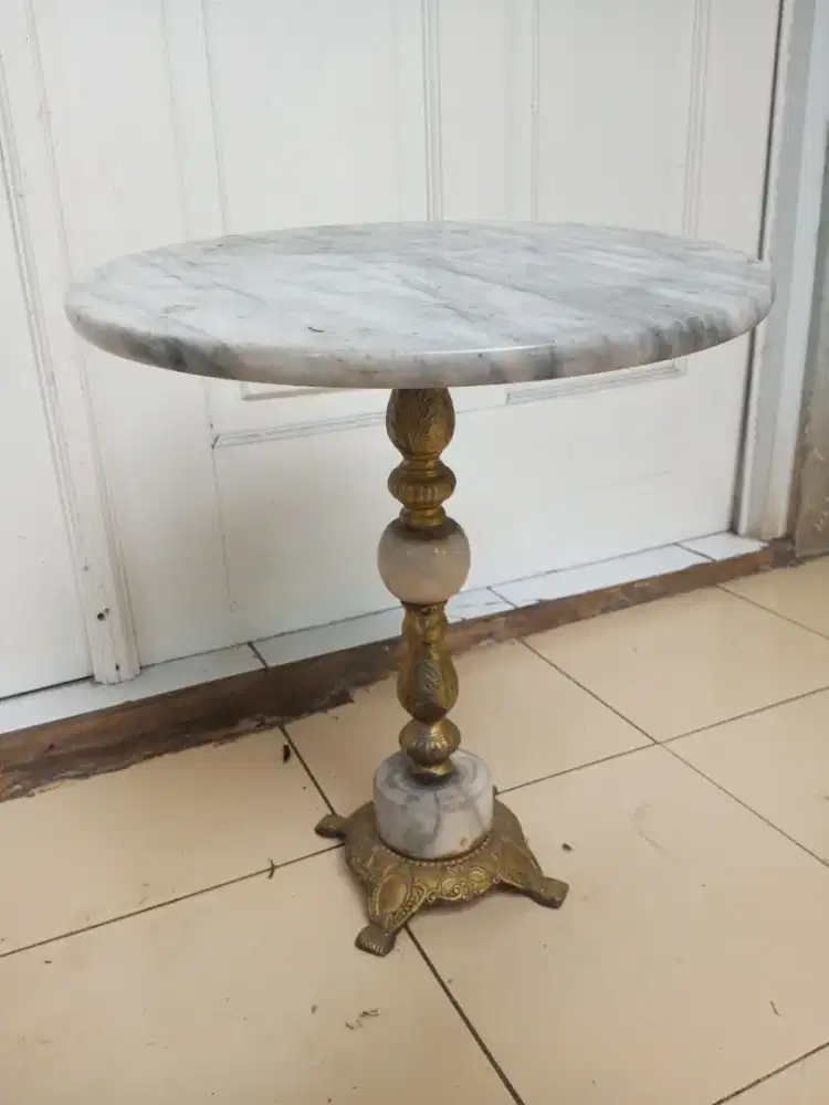 Meja marmer Made in Taiwan