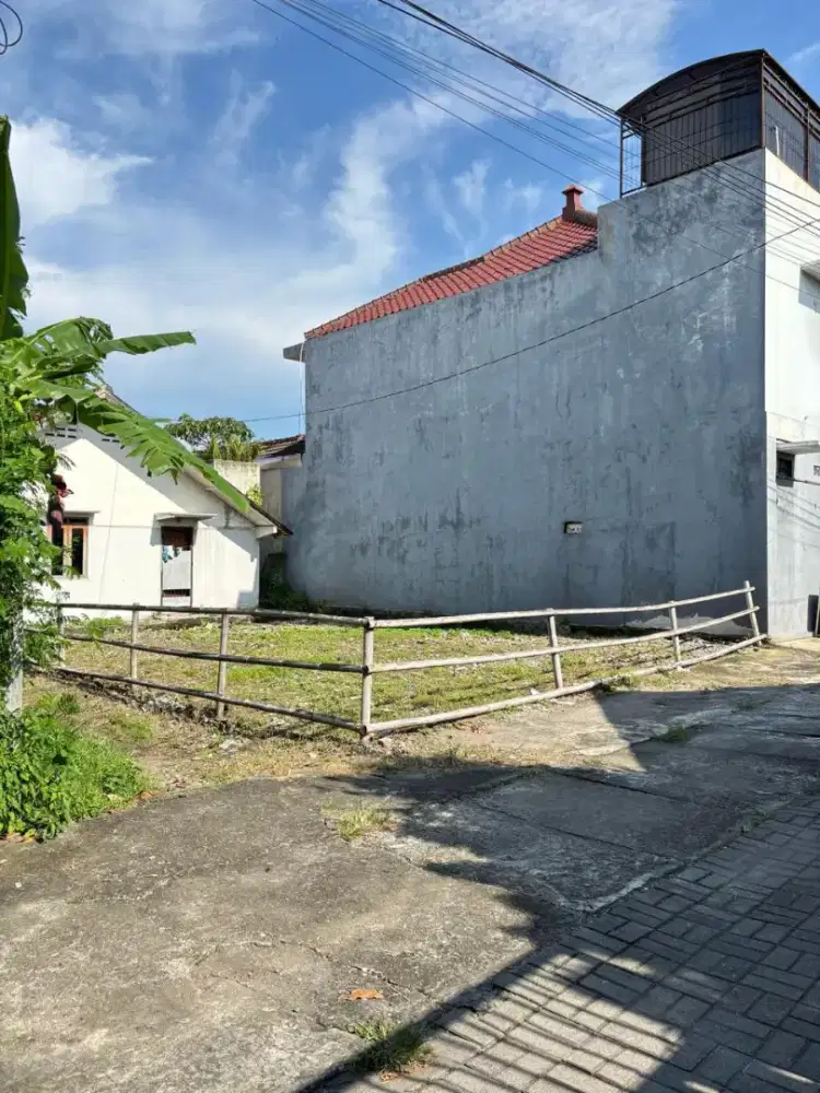 Tanah strategis selatan xt square di sidikan Umbulharjo