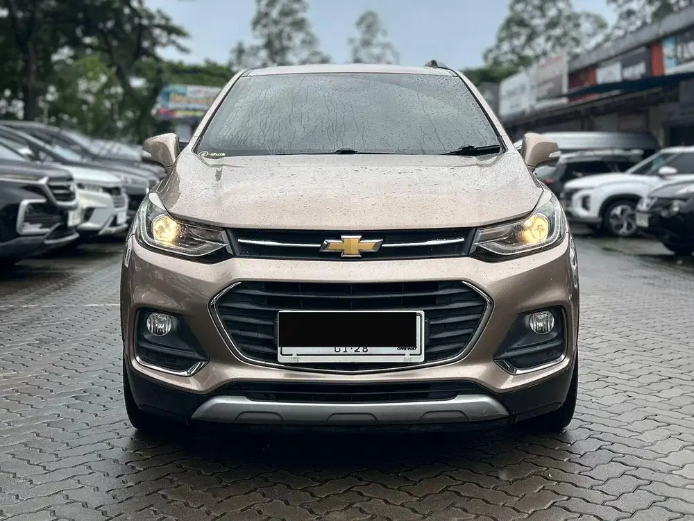 CHEVROLET TRAX TURBO LTZ 1.4 AT 2017 COKLAT, KM 89RB