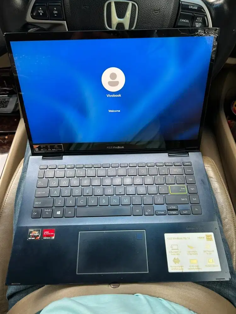 Jual murah laptop ryzen 7 seharga ryzen 3 minus kaca aja retak